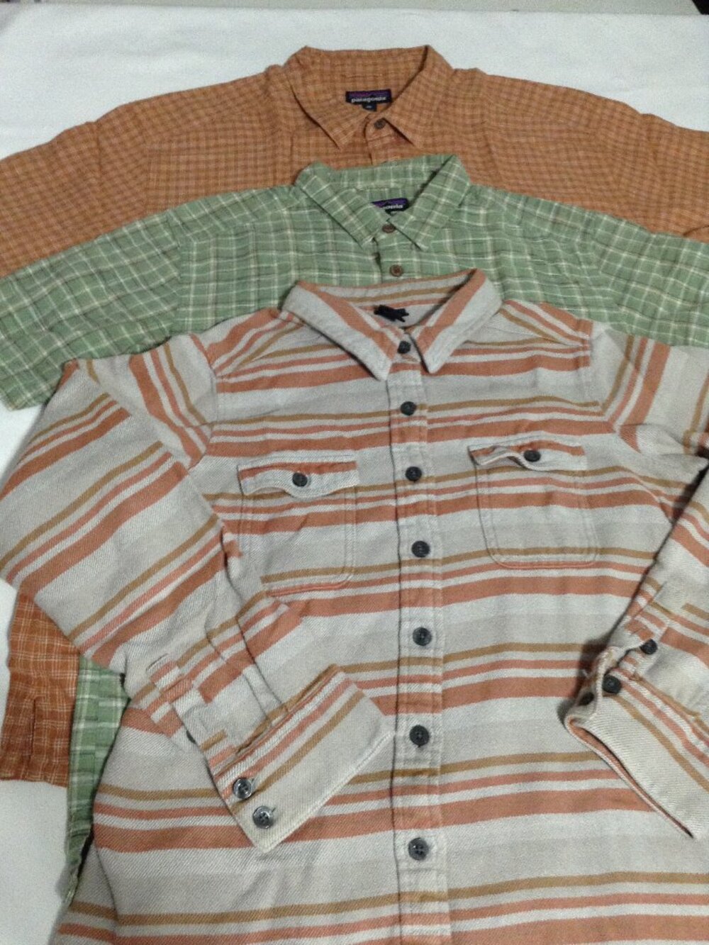 Patagonia Organic Cotton Shirts Lot of 3 Mens M XXL Womens 6 Flannel Plaid